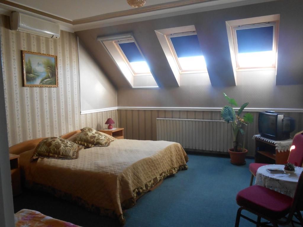 Kalman Panzio Bed & Breakfast Сегед Стая снимка