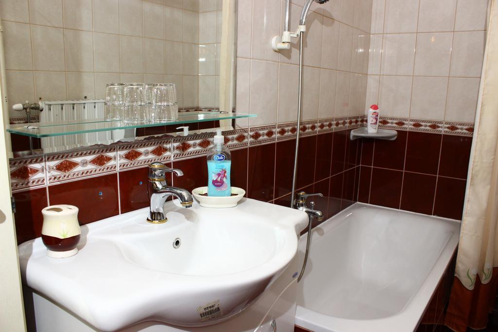 Kalman Panzio Bed & Breakfast Сегед Екстериор снимка